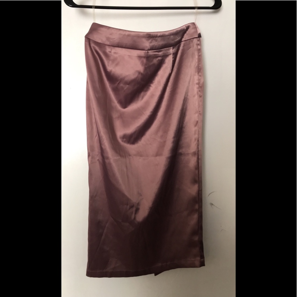 Skirts used once below the knee